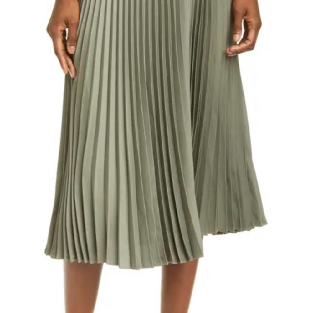 Club Monaco Sage Green Pleated Midi Skirt